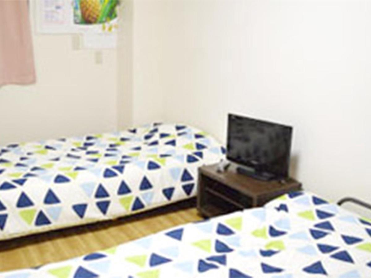 Guest House Fukutomi - Female Only Naha Exterior foto