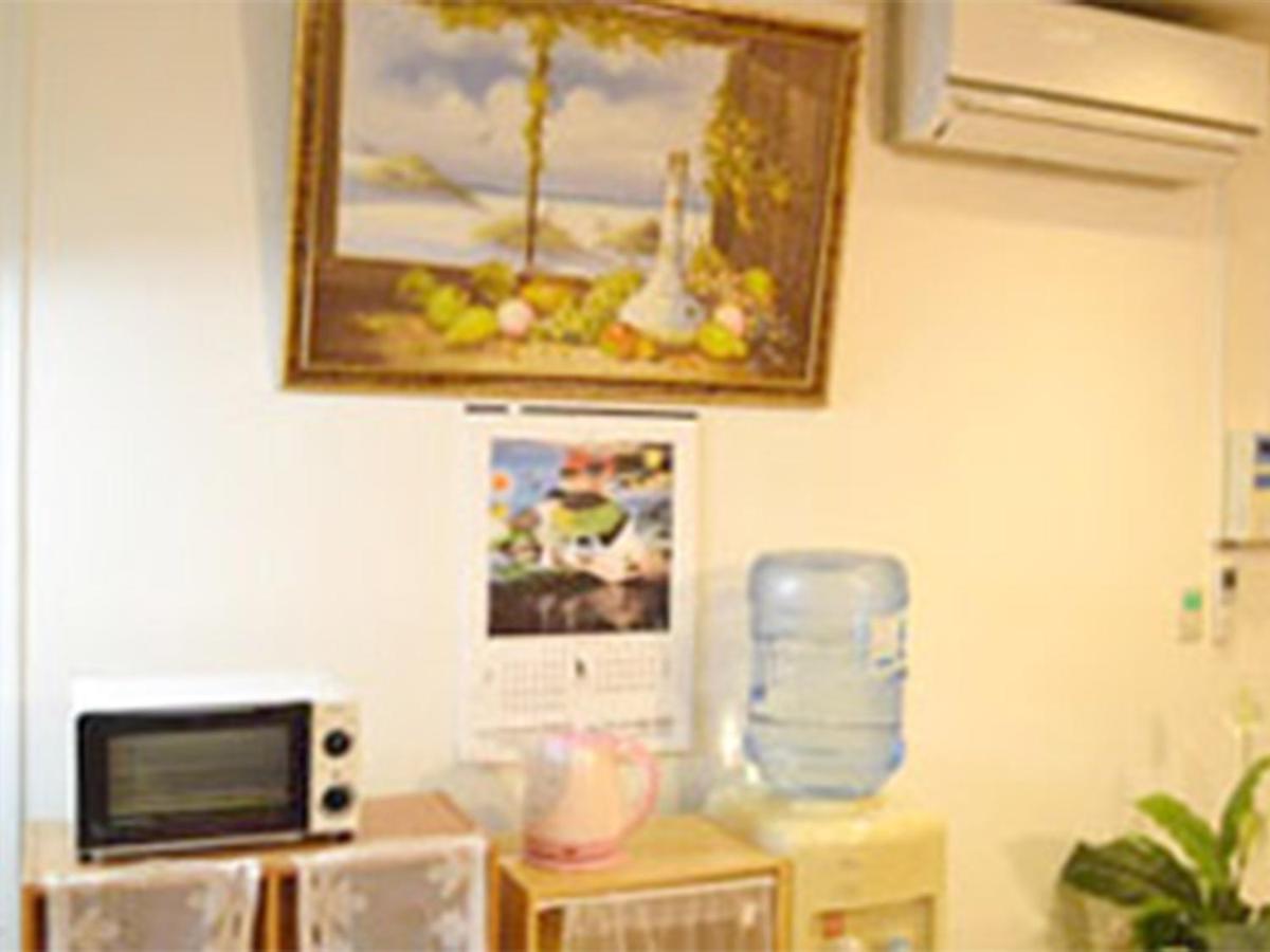 Guest House Fukutomi - Female Only Naha Exterior foto
